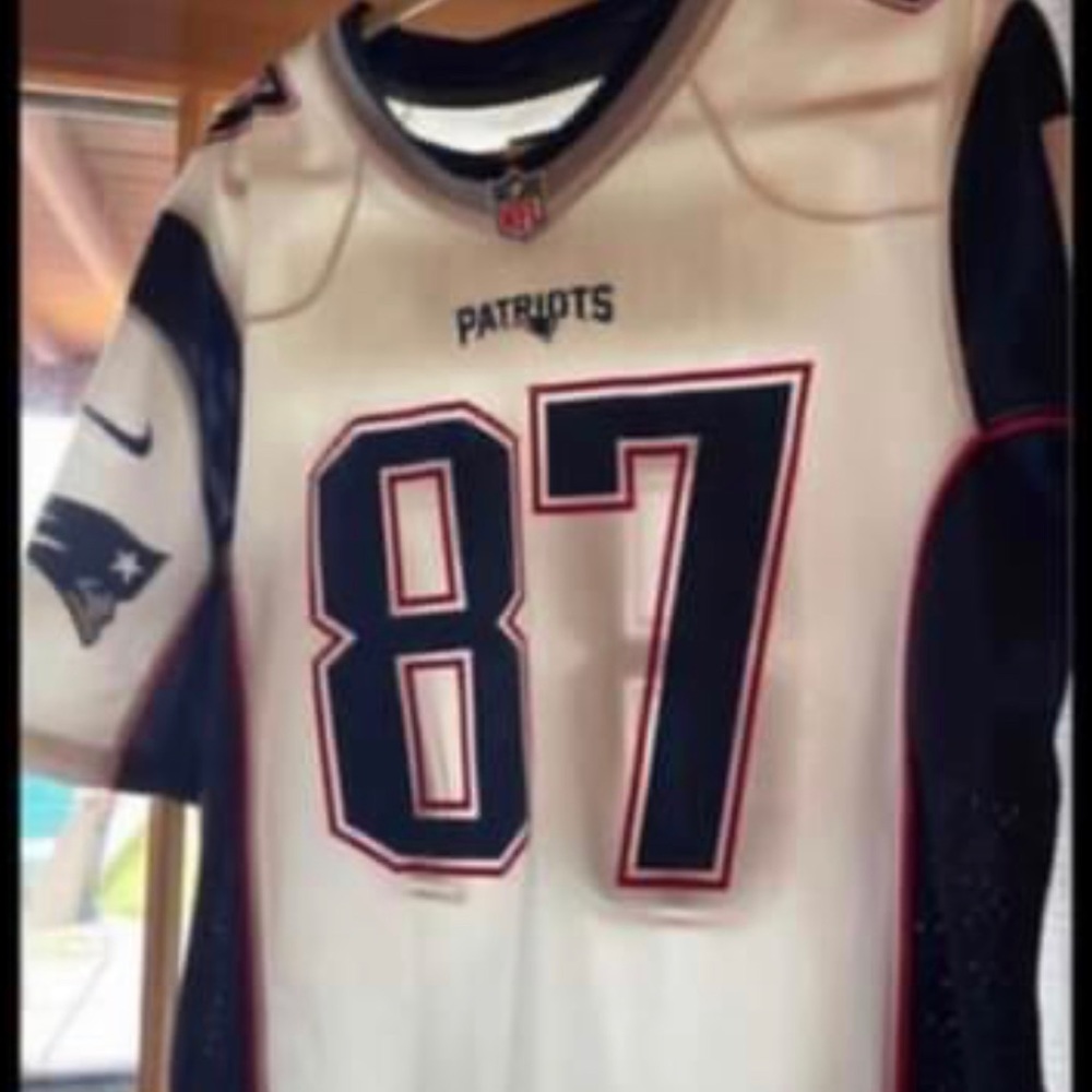 Rob Gronkowski Football Jersey Men’s Medium